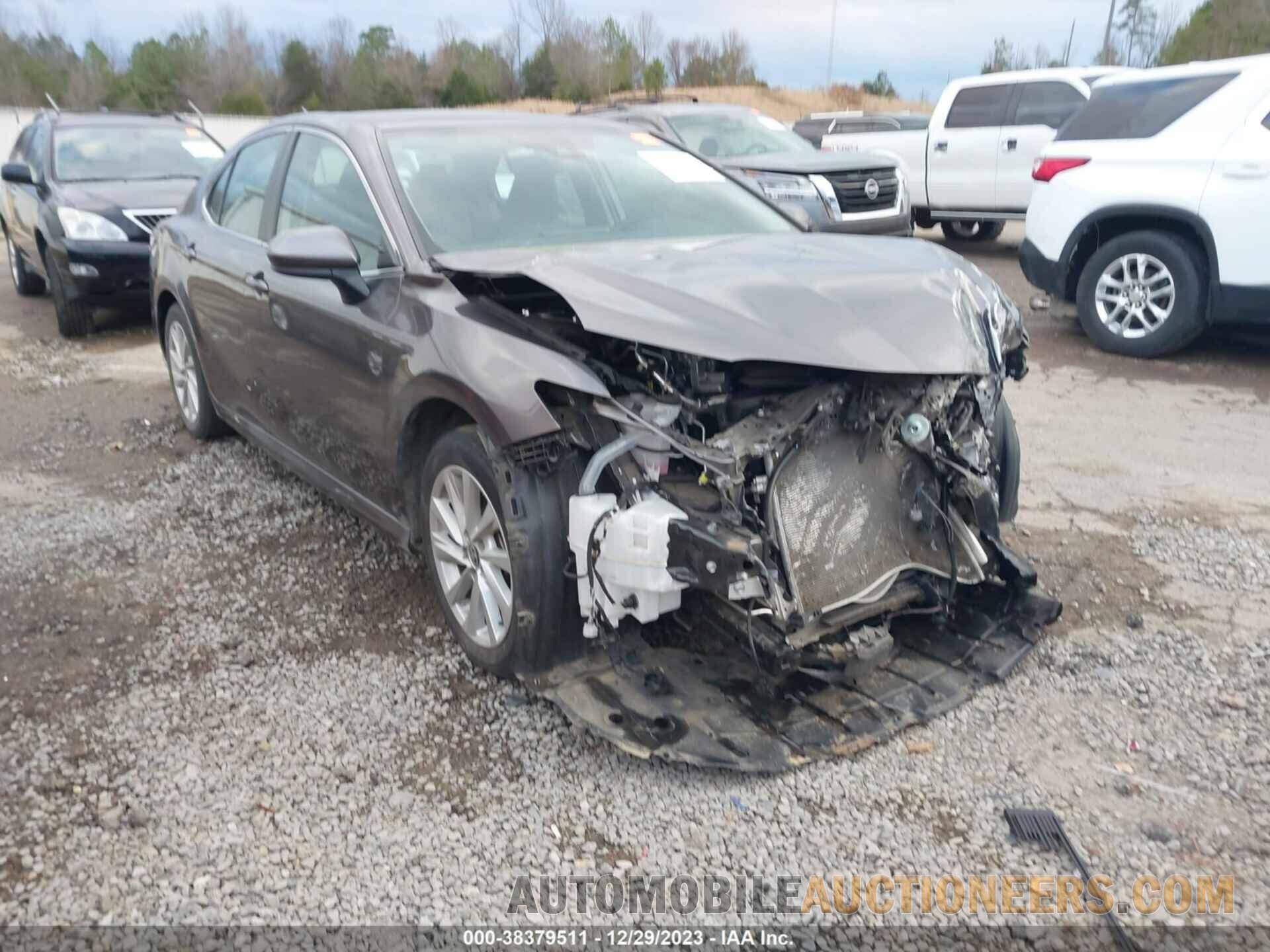 4T1C11AKXNU678329 TOYOTA CAMRY 2022