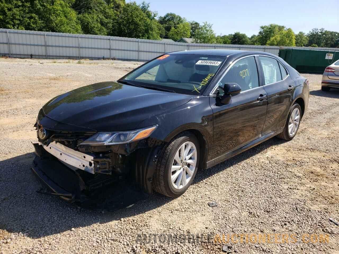 4T1C11AKXNU684437 TOYOTA CAMRY 2022