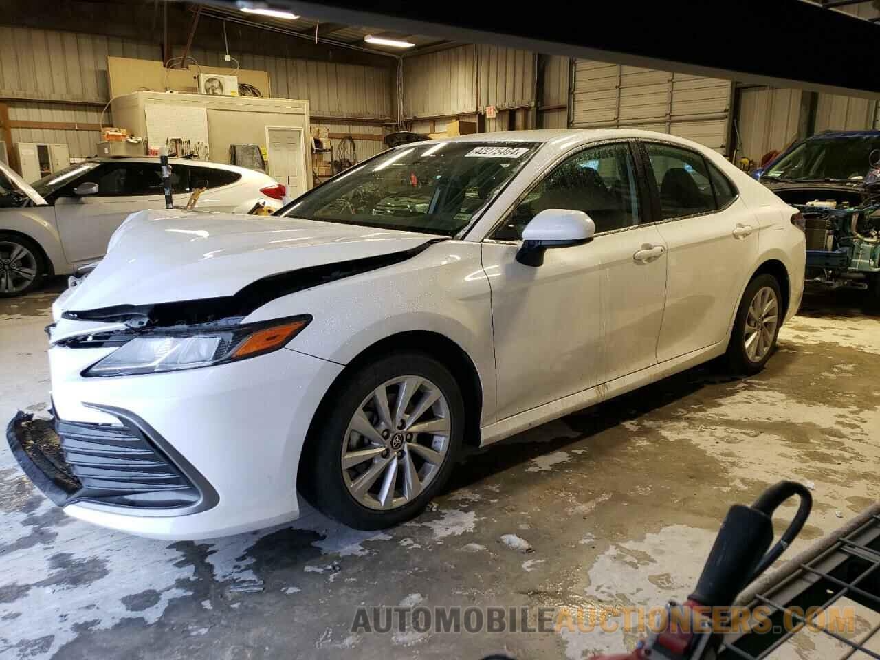 4T1C11AKXNU694501 TOYOTA CAMRY 2022