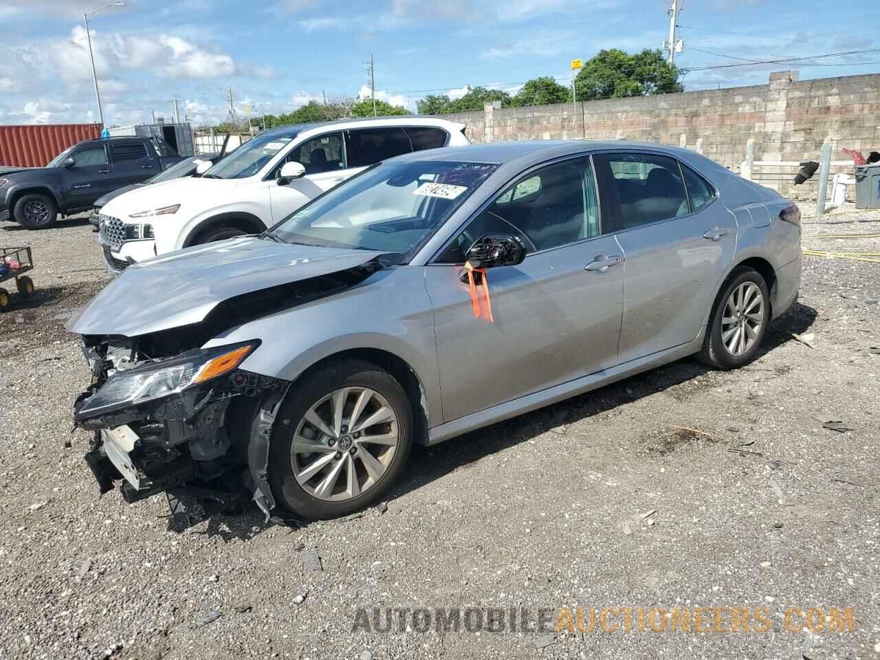 4T1C11AKXNU719266 TOYOTA CAMRY 2022