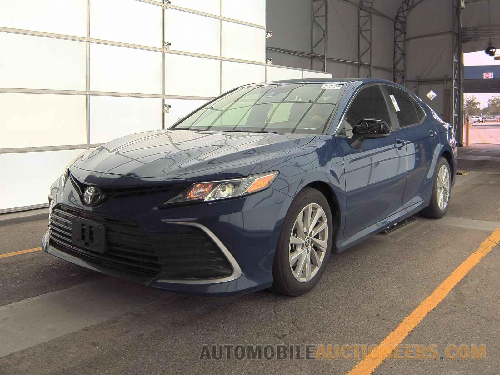 4T1C11AKXPU125618 Toyota Camry 2023