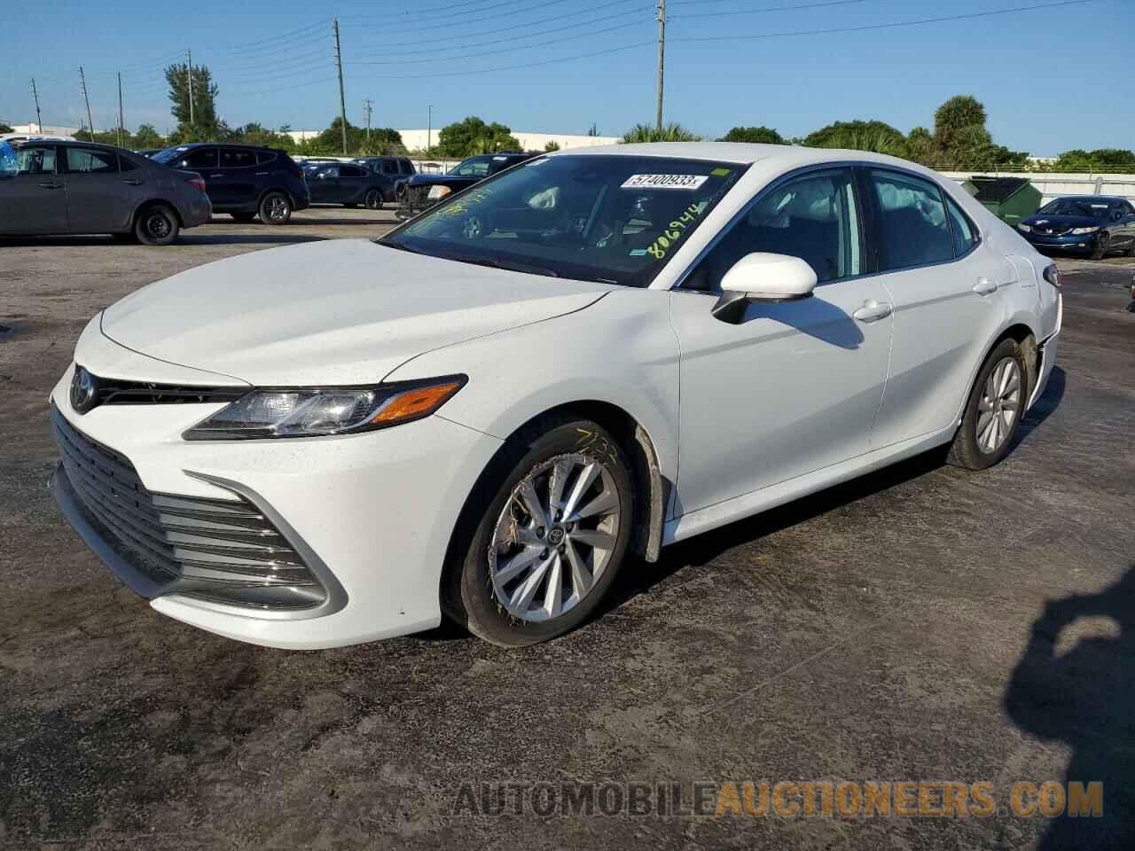 4T1C11AKXPU806944 TOYOTA CAMRY 2023