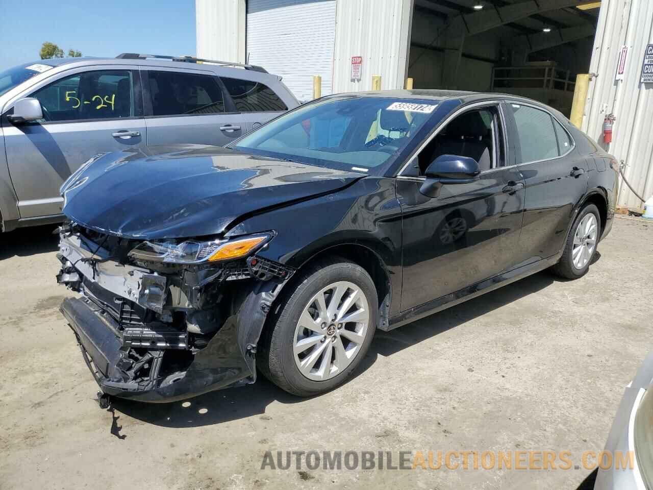 4T1C11AKXRU206637 TOYOTA CAMRY 2024