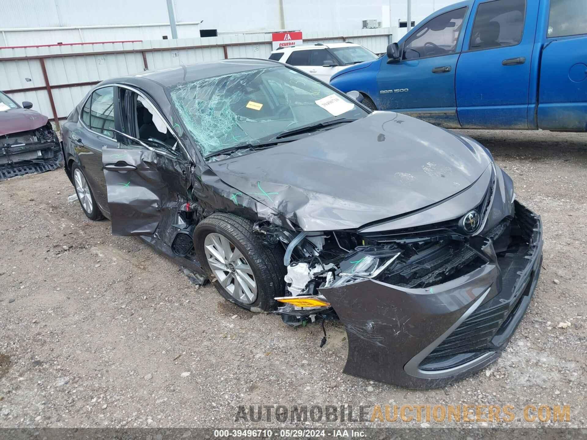 4T1C11AKXRU869707 TOYOTA CAMRY 2024