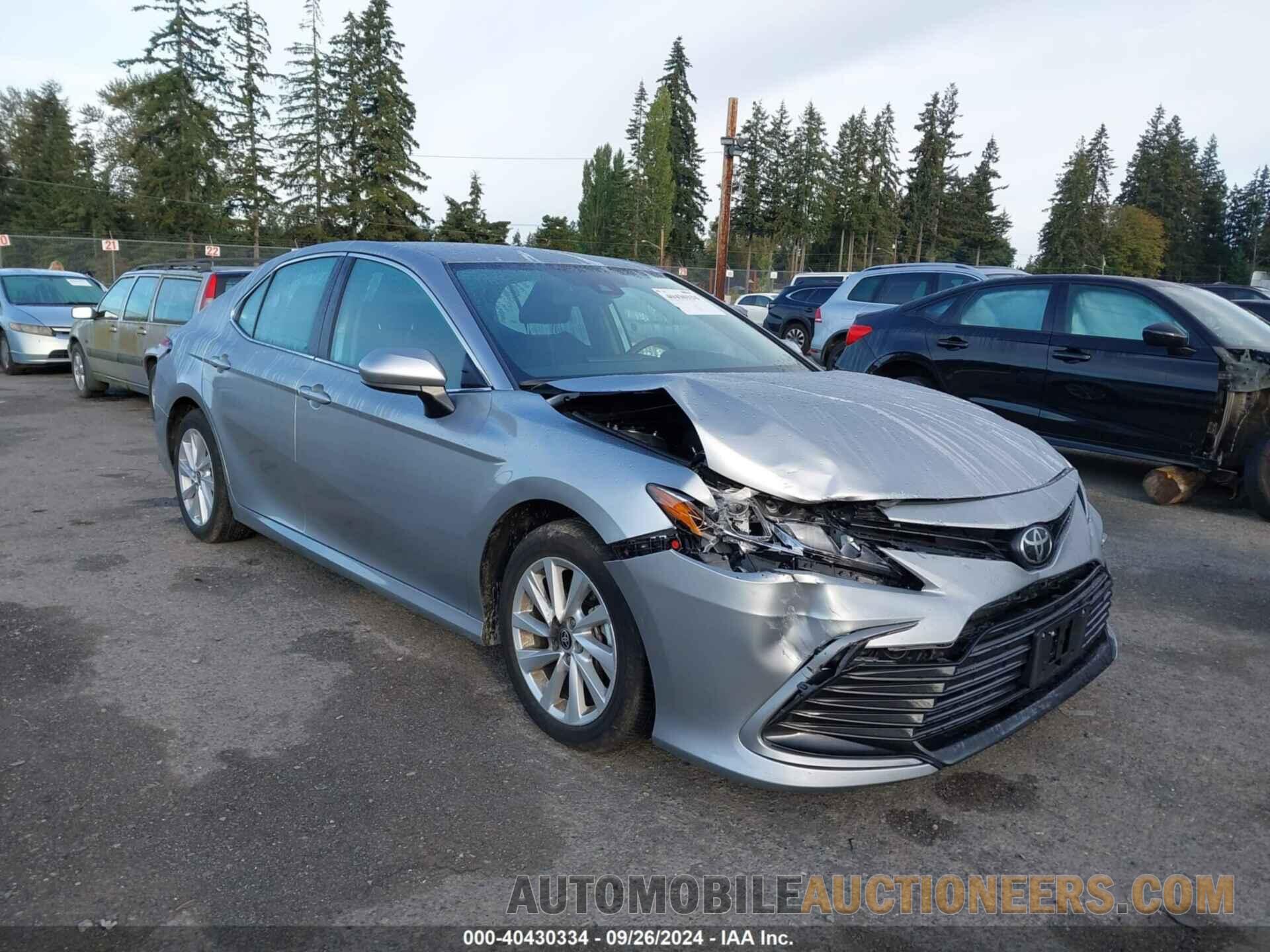 4T1C11AKXRU900602 TOYOTA CAMRY 2024