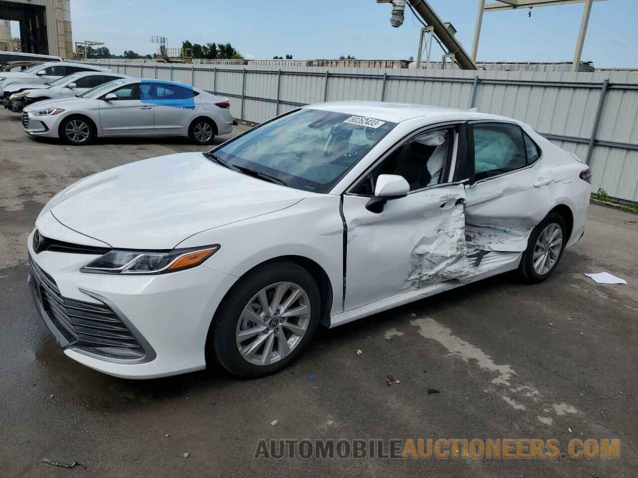 4T1C11BK1NU071539 TOYOTA CAMRY 2022