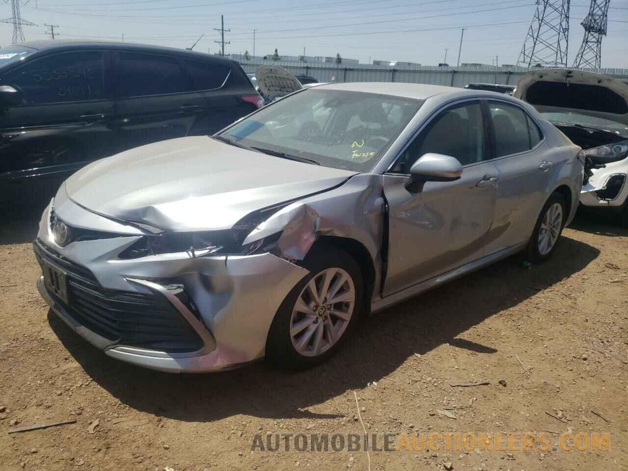 4T1C11BK2MU045823 TOYOTA CAMRY 2021