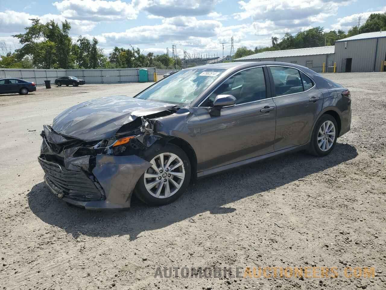 4T1C11BK2NU052336 TOYOTA CAMRY 2022