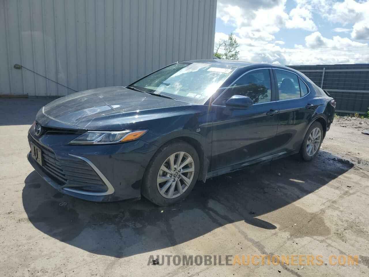 4T1C11BK3MU026827 TOYOTA CAMRY 2021