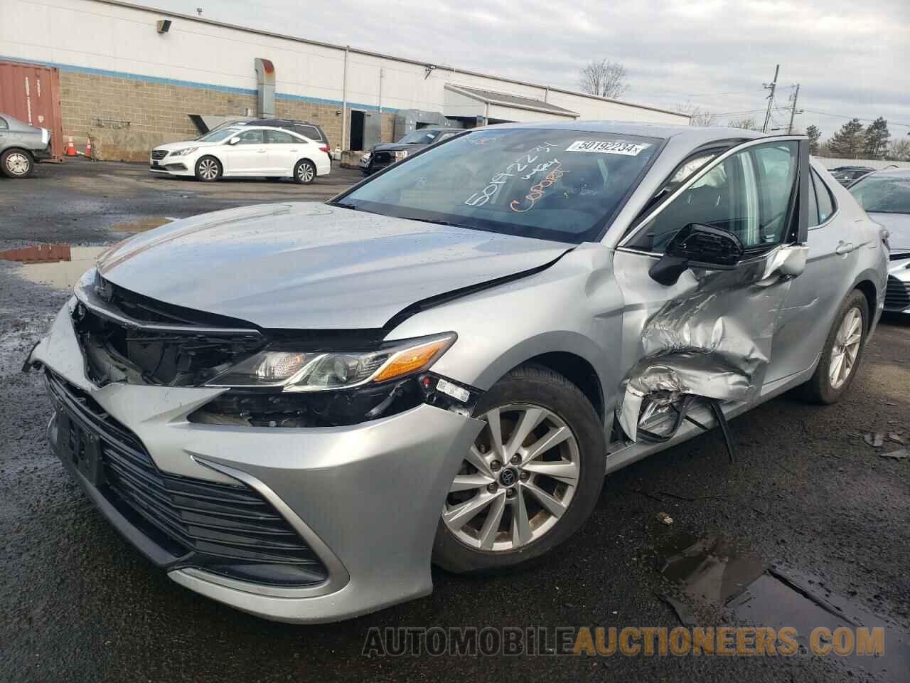 4T1C11BK3MU040923 TOYOTA CAMRY 2021