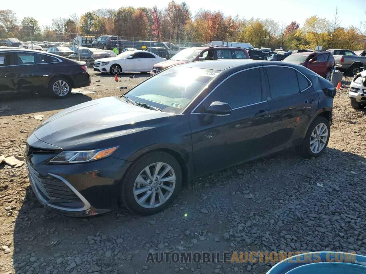 4T1C11BK3NU062938 TOYOTA CAMRY 2022