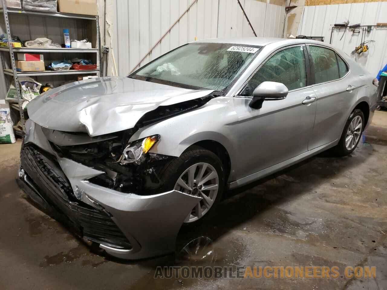 4T1C11BK4RU126426 TOYOTA CAMRY 2024