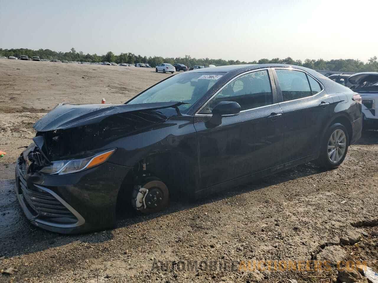 4T1C11BK5RU124054 TOYOTA CAMRY 2024