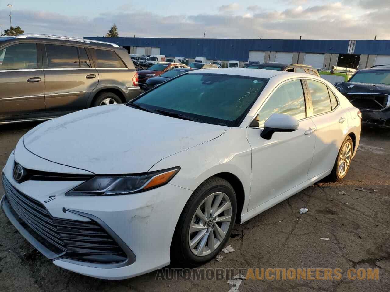 4T1C11BK6MU023002 TOYOTA CAMRY 2021