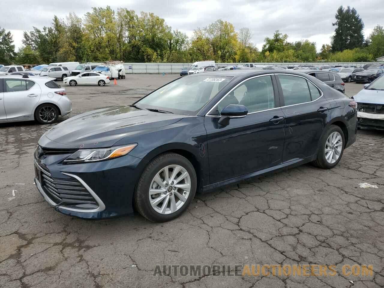 4T1C11BK6MU033206 TOYOTA CAMRY 2021