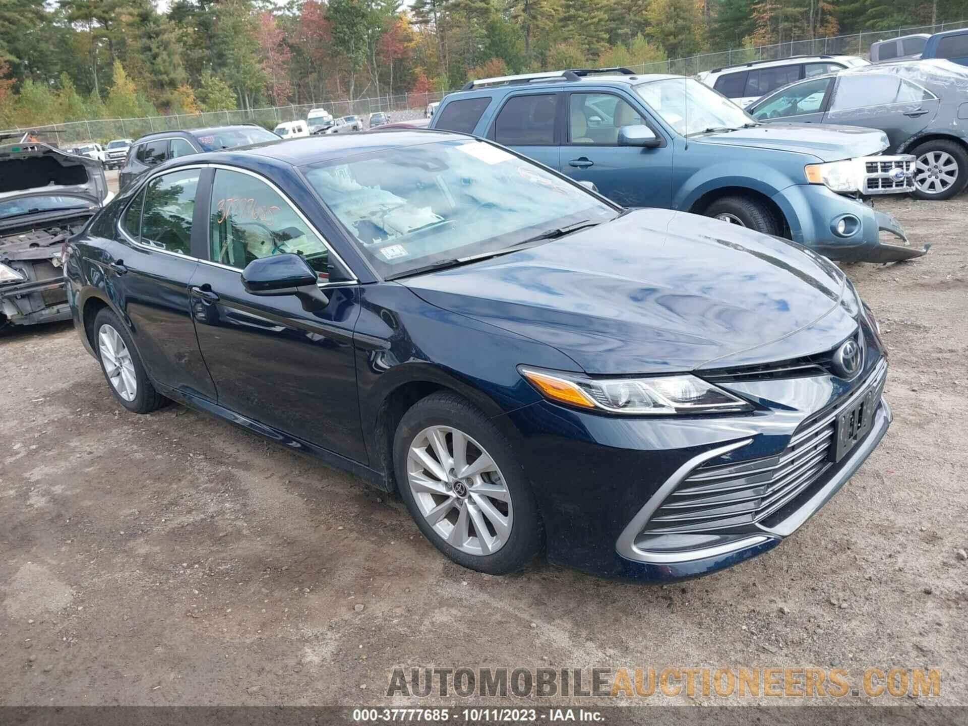 4T1C11BK7MU043341 TOYOTA CAMRY 2021