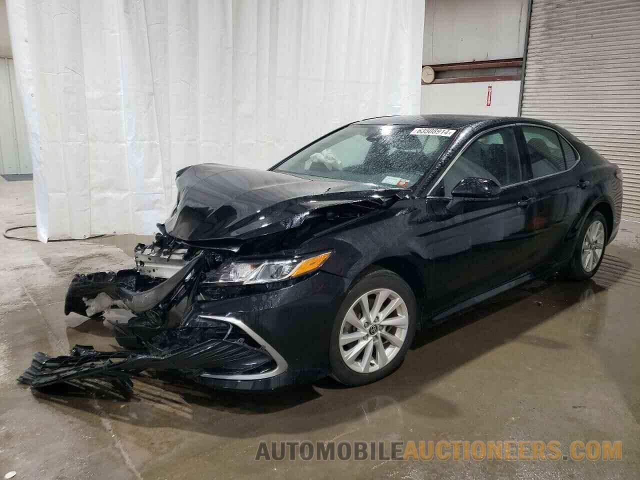 4T1C11BK9NU056352 TOYOTA CAMRY 2022