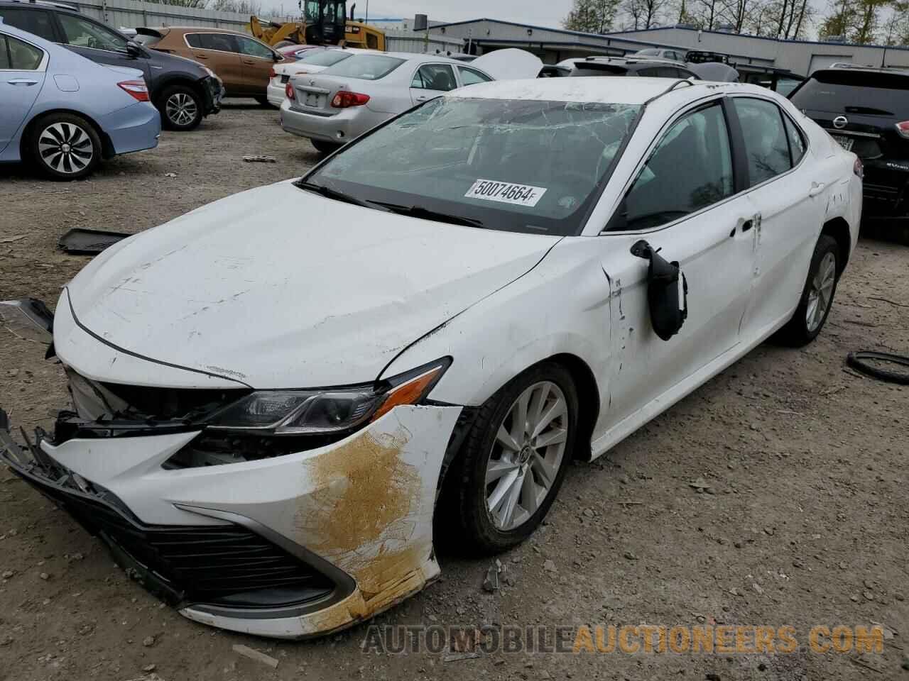 4T1C11BK9NU064516 TOYOTA CAMRY 2022