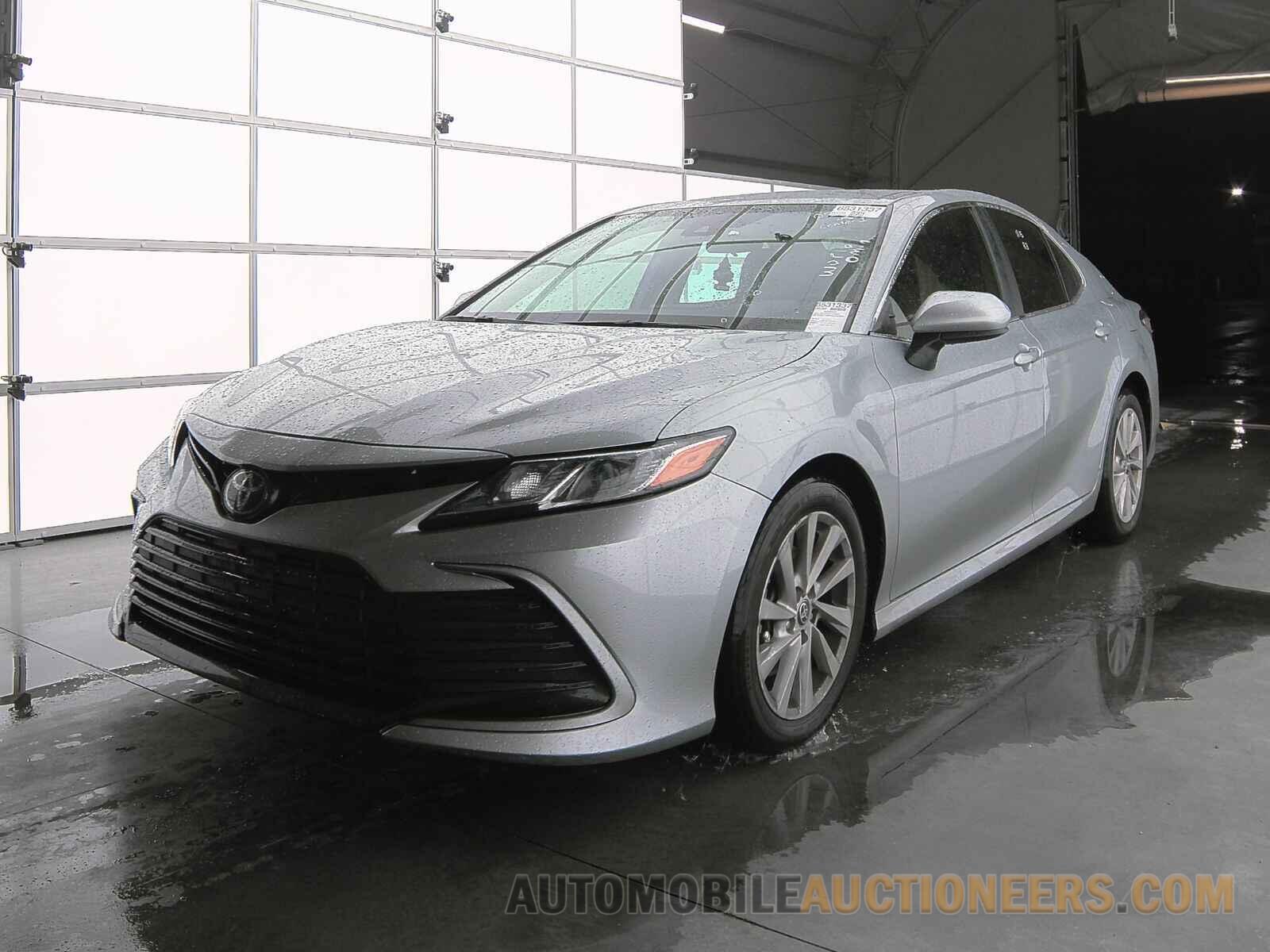 4T1C11BKXNU053802 Toyota Camry 2022