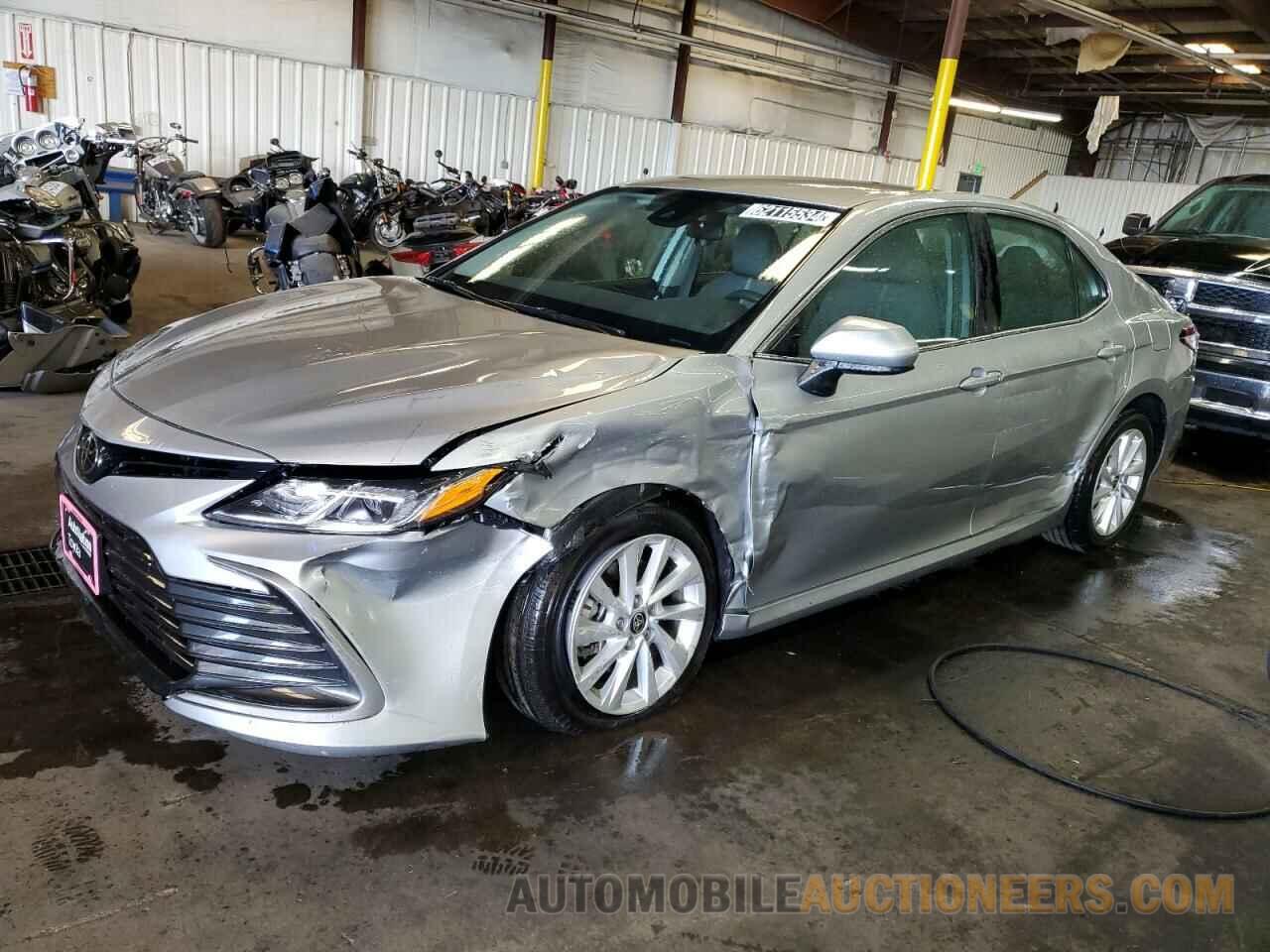 4T1C11BKXRU119173 TOYOTA CAMRY 2024