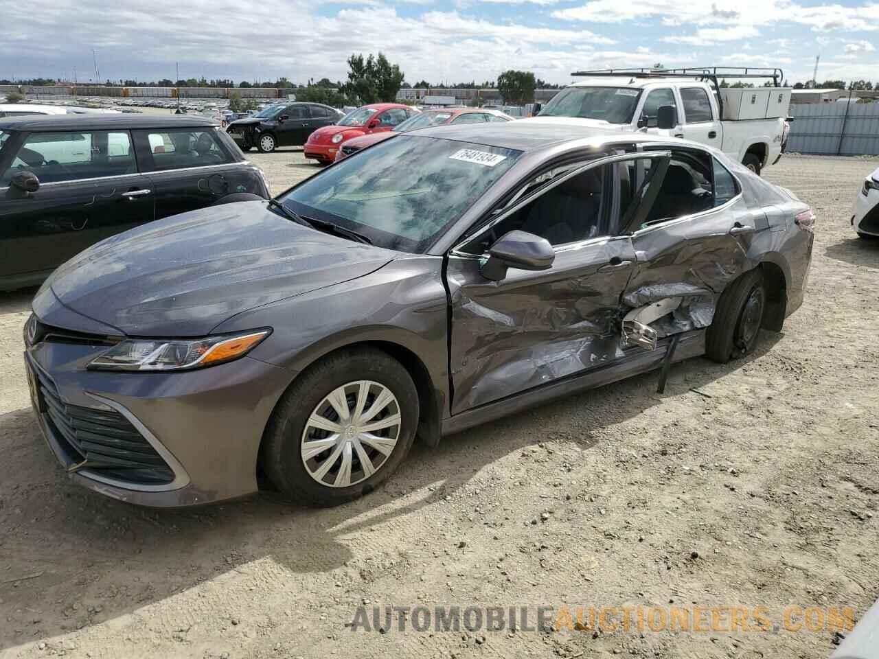 4T1C31AK2RU631893 TOYOTA CAMRY 2024