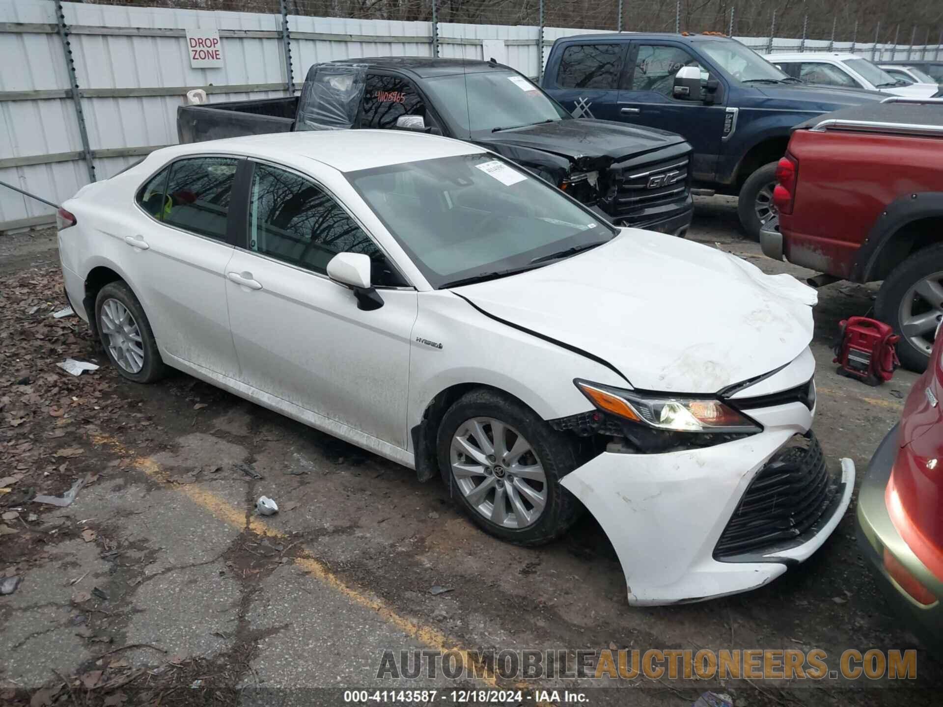 4T1C31AK8LU015977 TOYOTA CAMRY HYBRID 2020