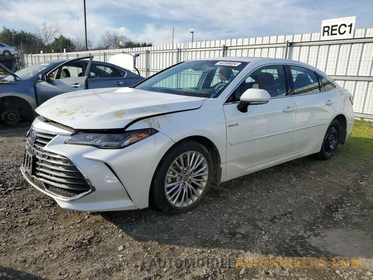 4T1D21FBXLU017052 TOYOTA AVALON 2020