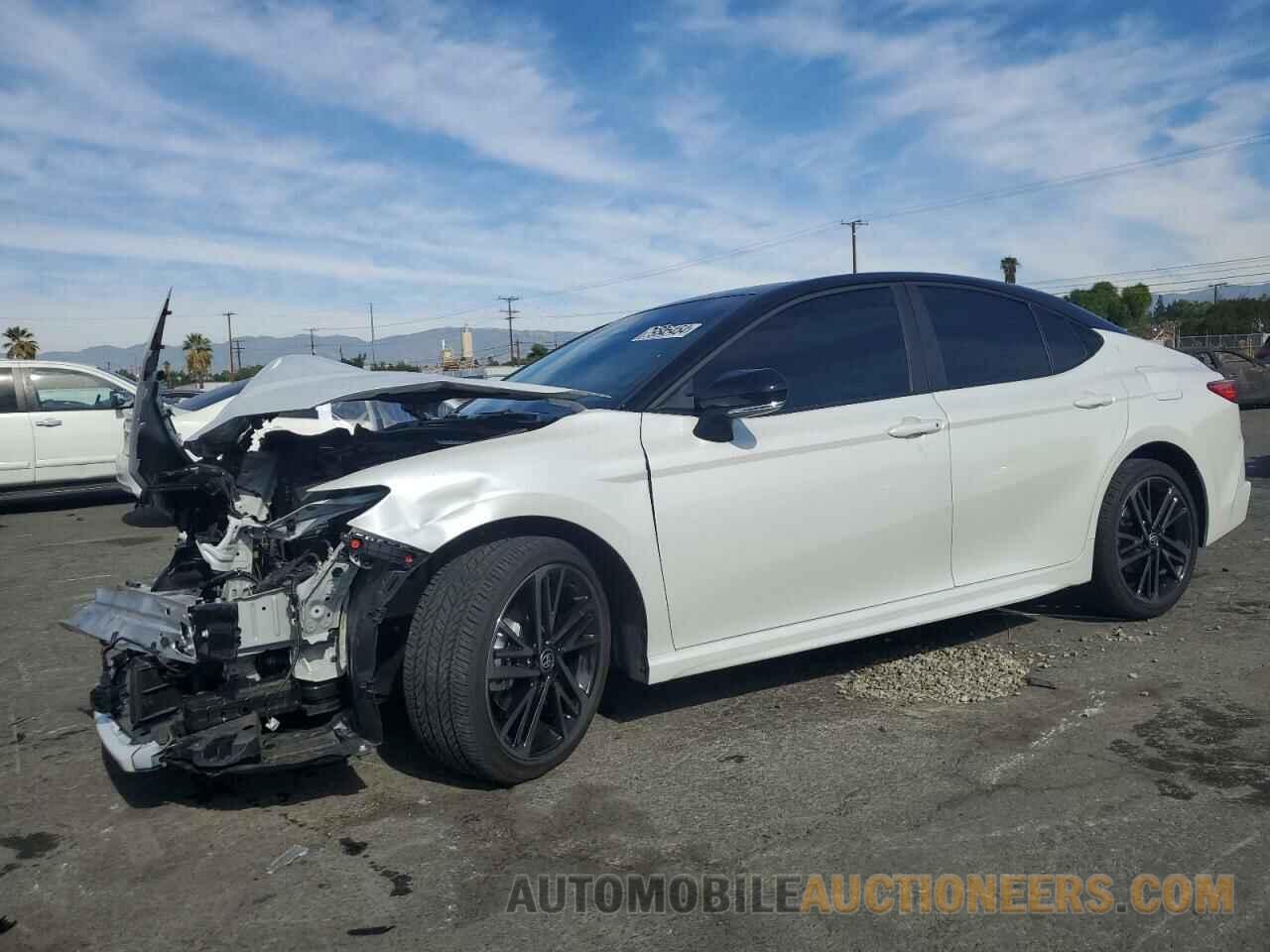 4T1DAACKXSU015243 TOYOTA CAMRY 2025