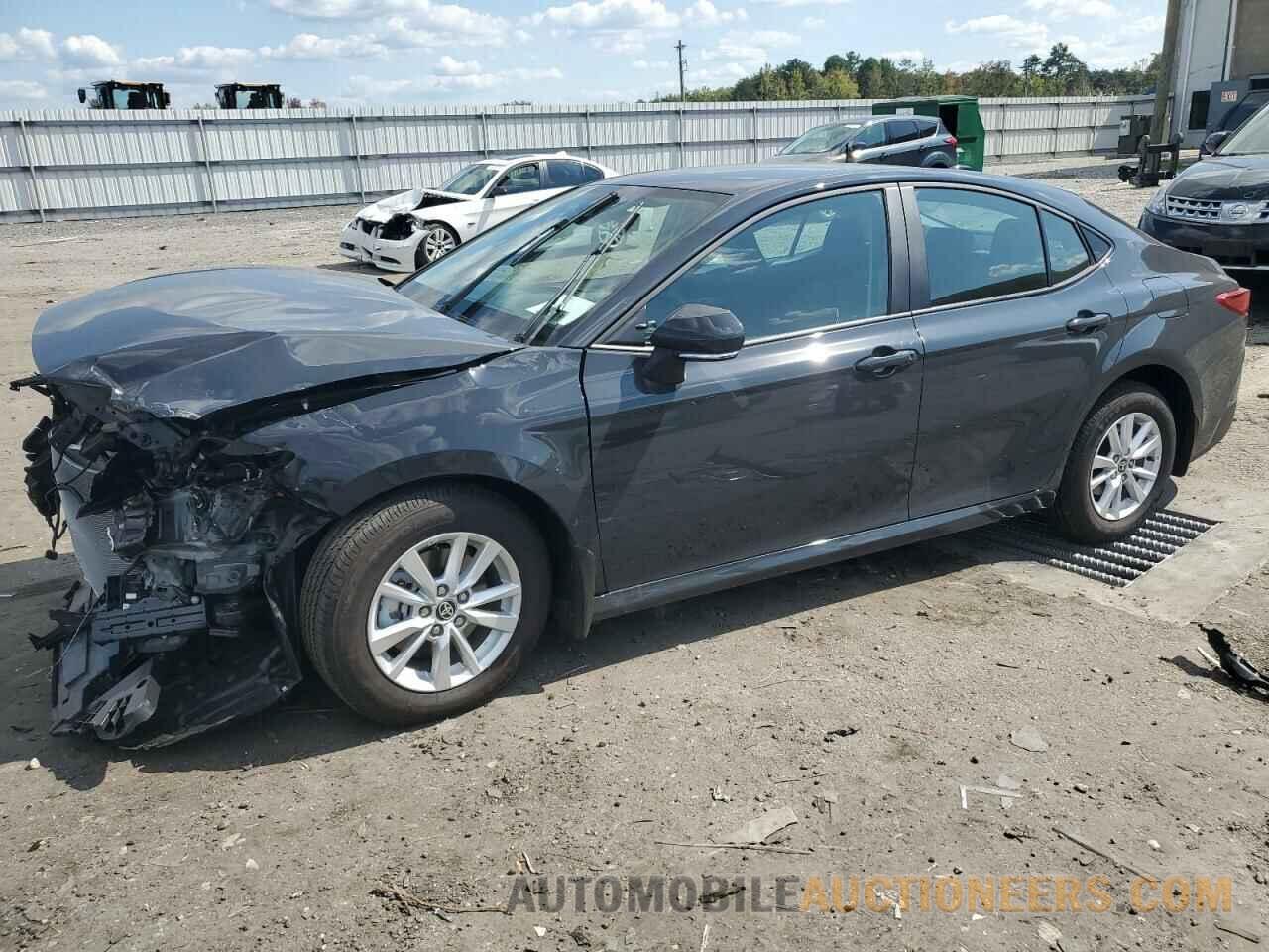 4T1DBADK2SU502318 TOYOTA CAMRY 2025