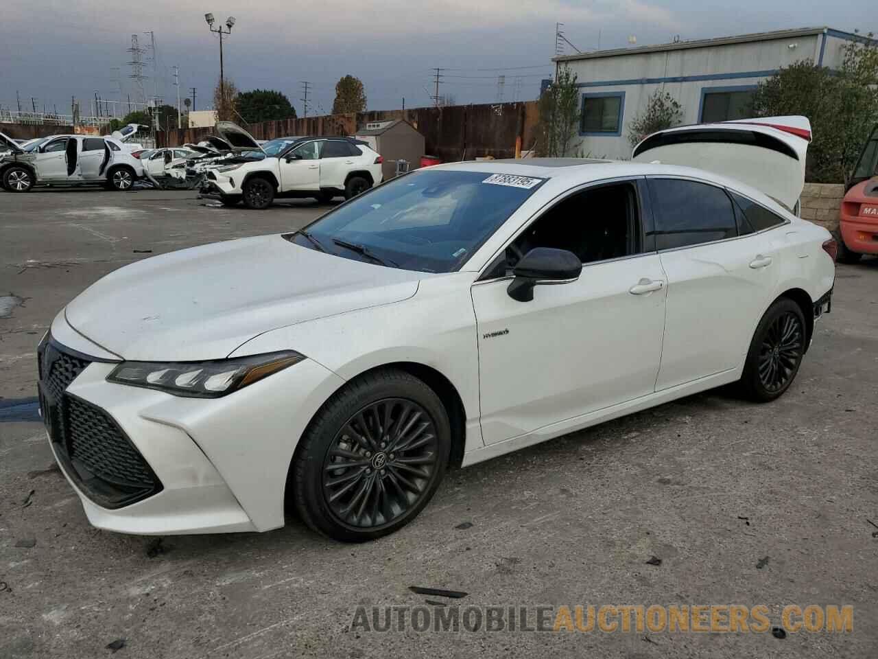 4T1EA1AB8MU001657 TOYOTA AVALON 2021