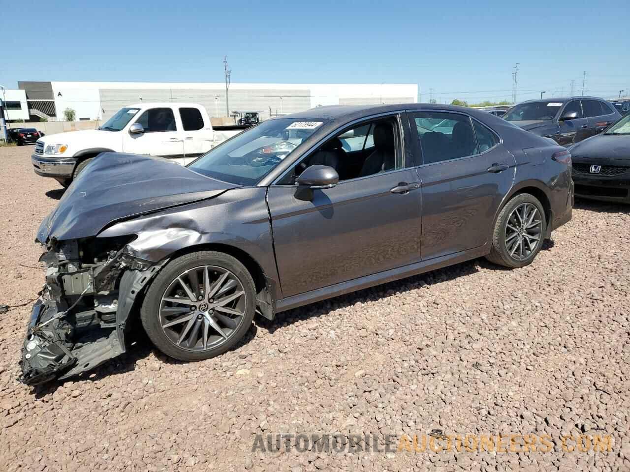 4T1F11AK1NU061608 TOYOTA CAMRY 2022