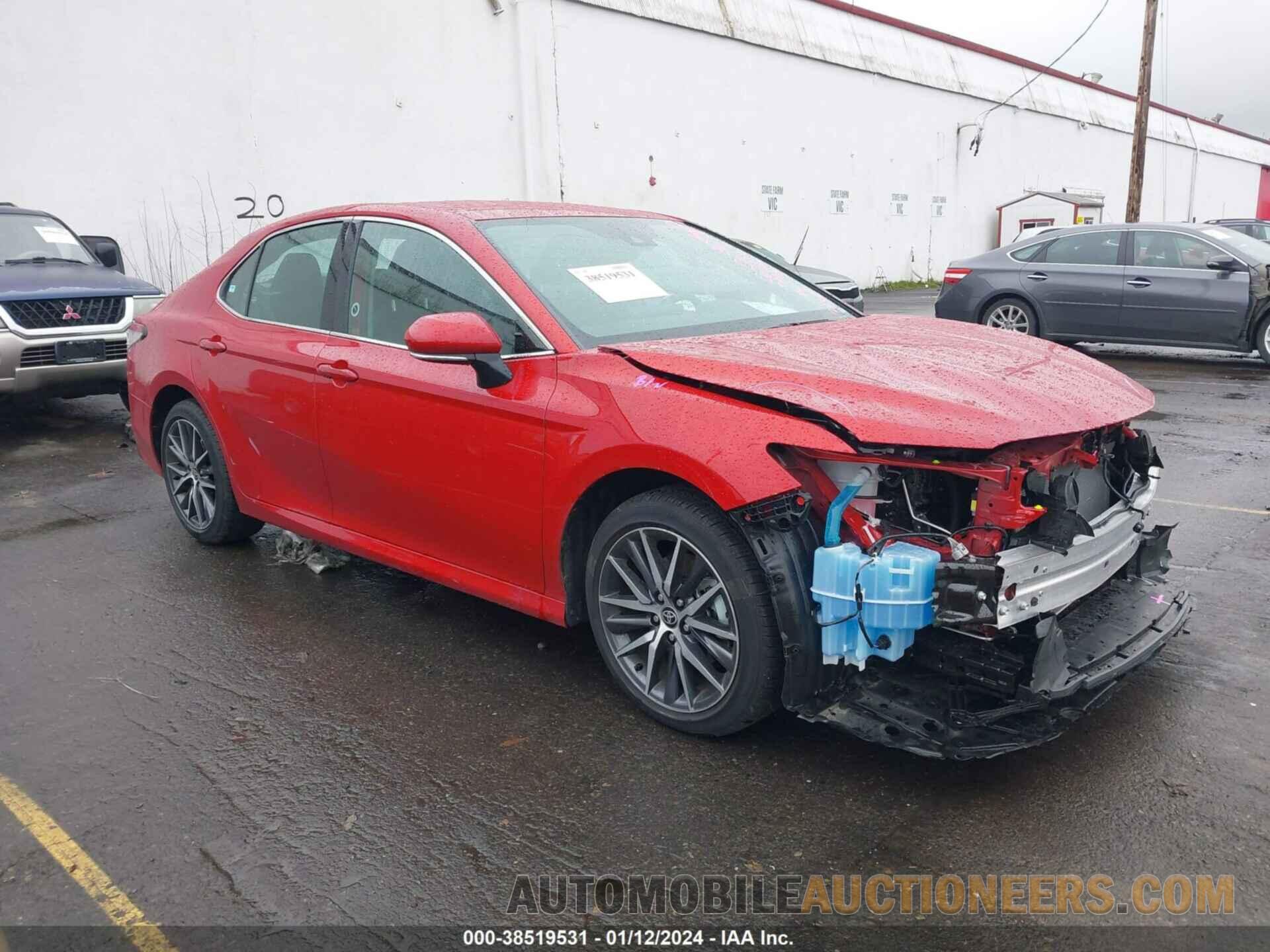 4T1F11AK4RU202127 TOYOTA CAMRY 2024