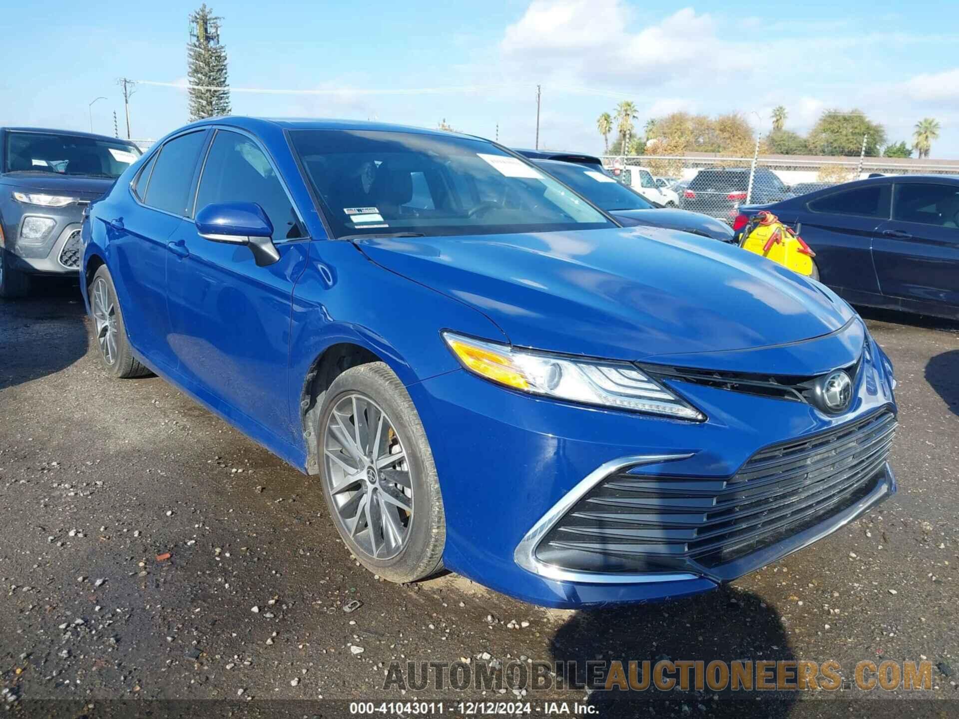 4T1F11AK7RU209279 TOYOTA CAMRY 2024