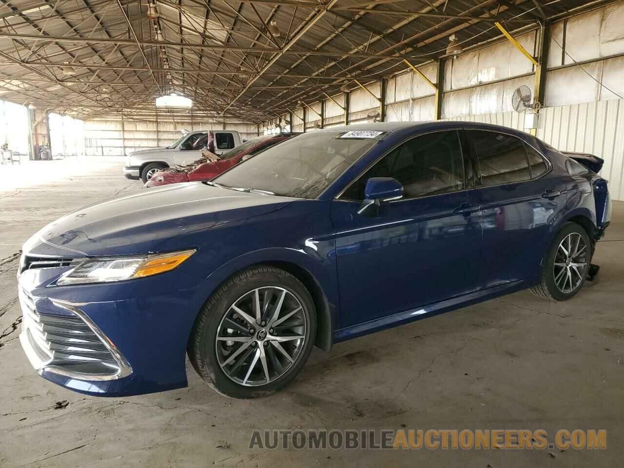 4T1F11AKXRU254488 TOYOTA CAMRY 2024