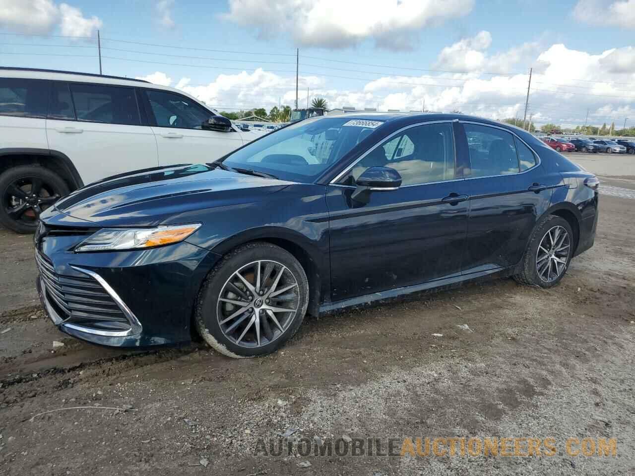 4T1F11BK0MU044571 TOYOTA CAMRY 2021