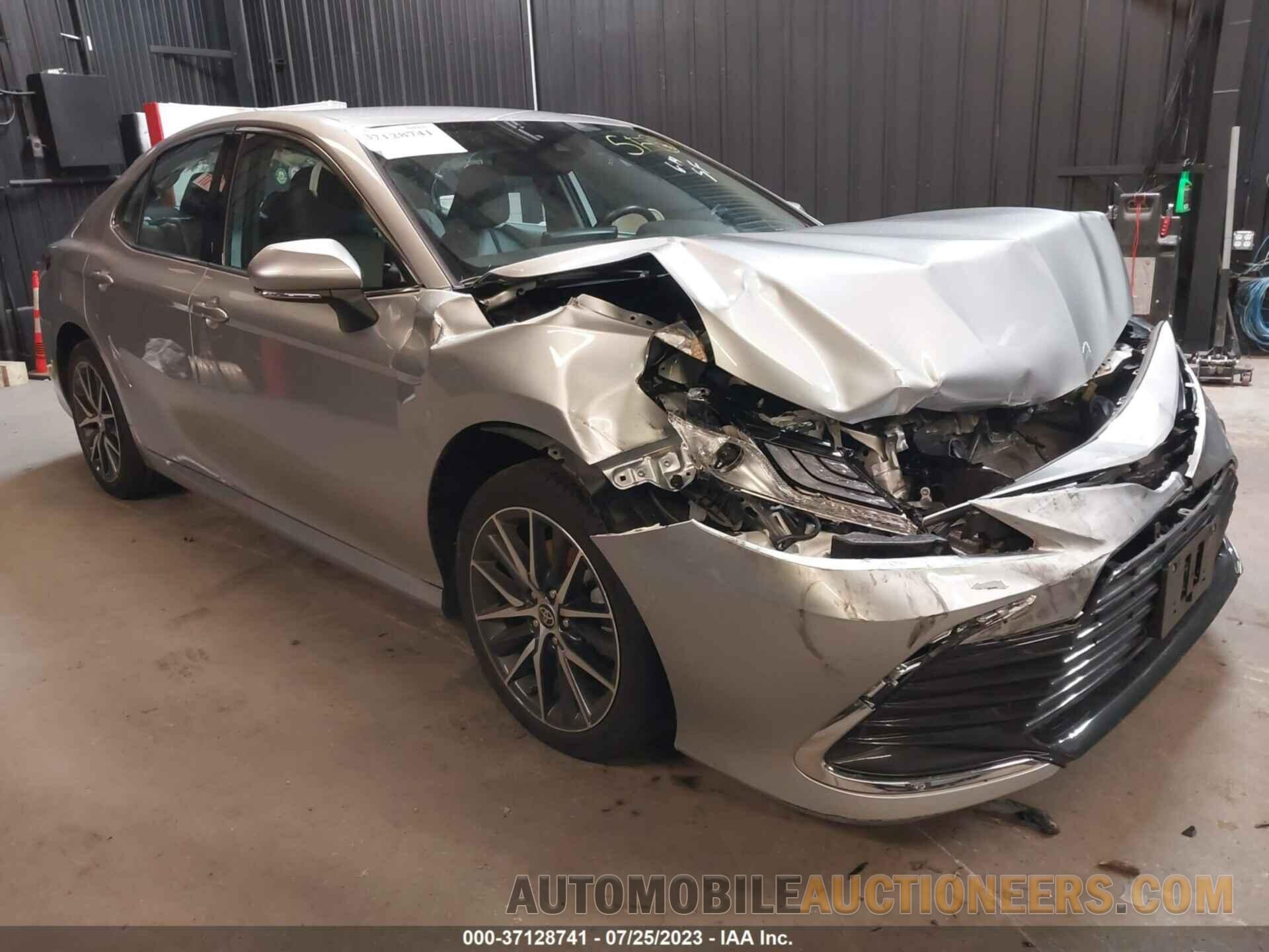 4T1F11BK2MU045835 TOYOTA CAMRY 2021