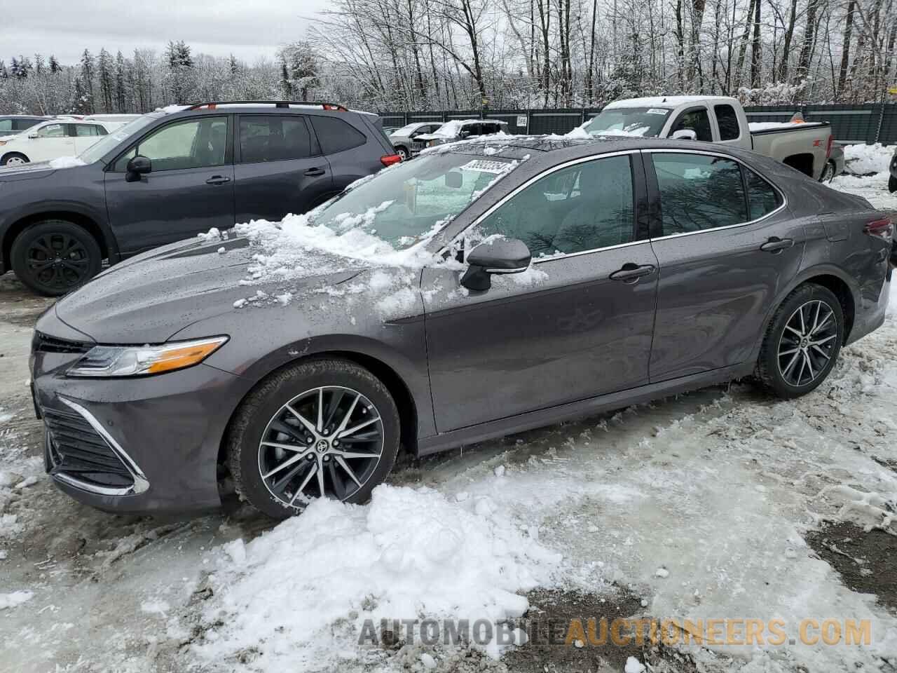 4T1F11BK6RU117143 TOYOTA CAMRY 2024