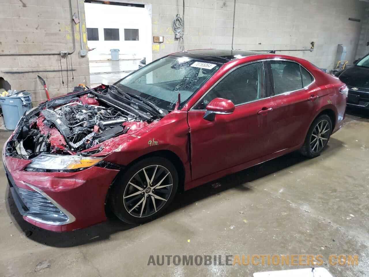 4T1F11BK8NU058686 TOYOTA CAMRY 2022