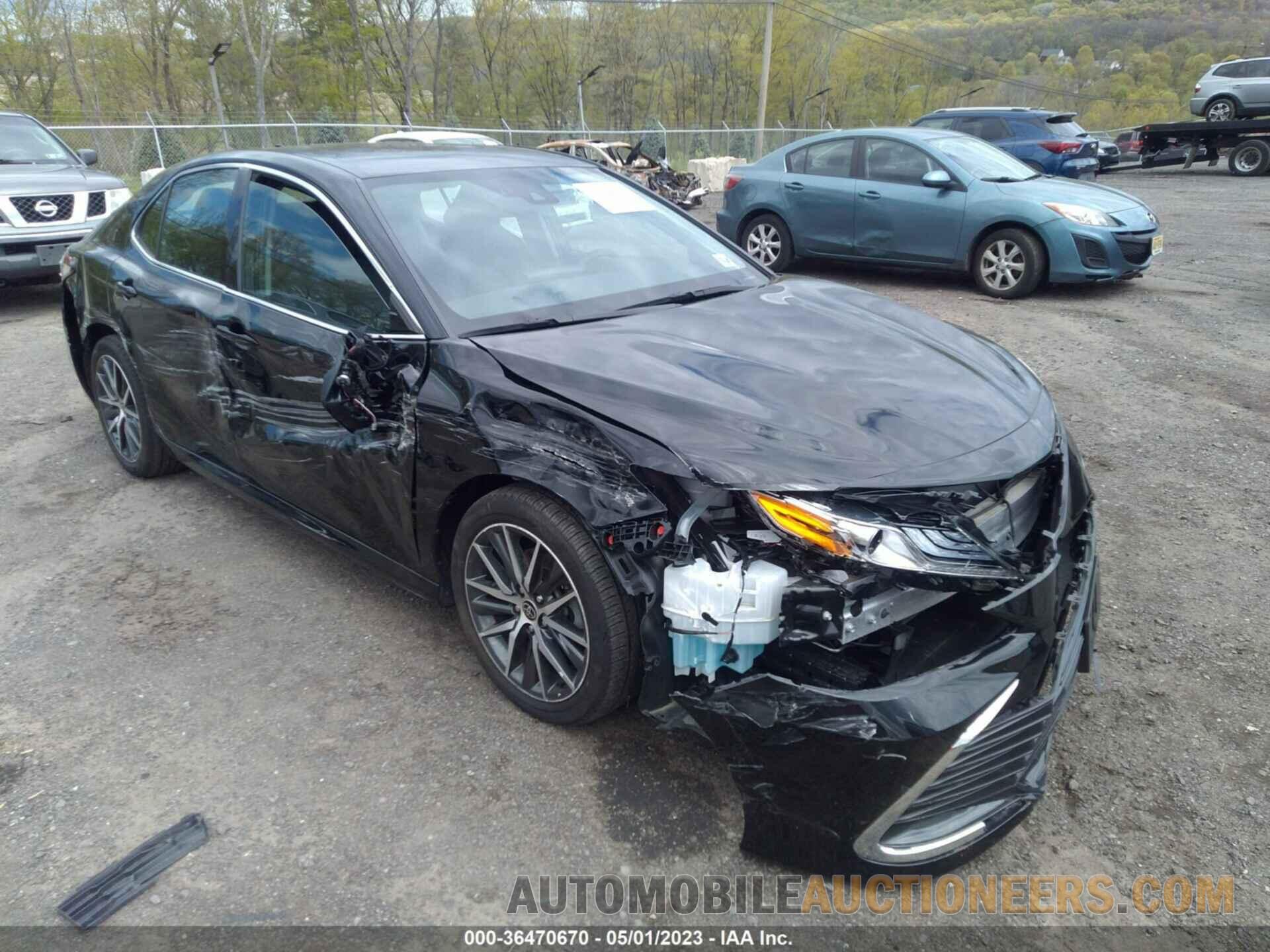 4T1F11BKXNU049200 TOYOTA CAMRY 2022