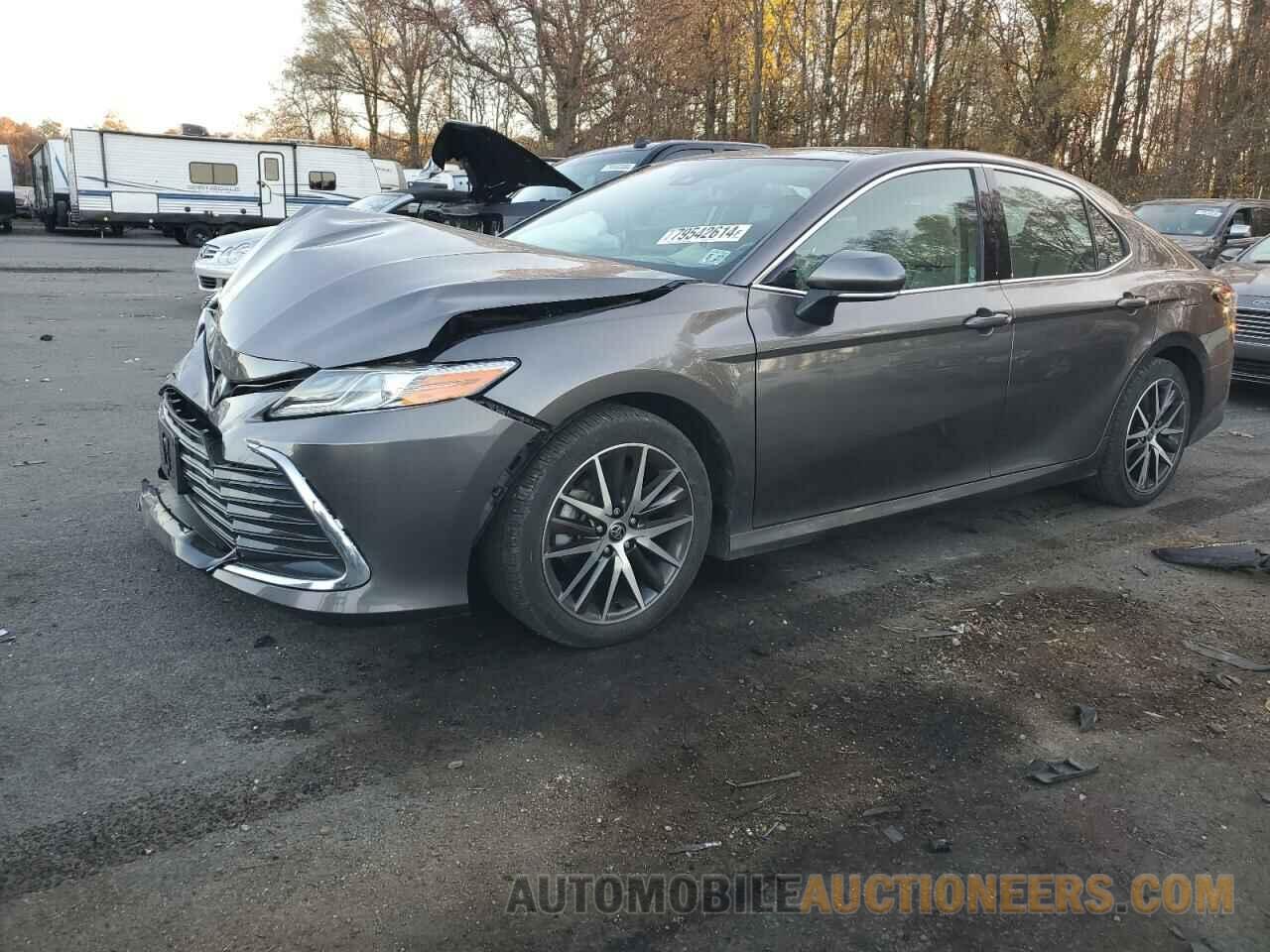 4T1F11BKXNU063629 TOYOTA CAMRY 2022