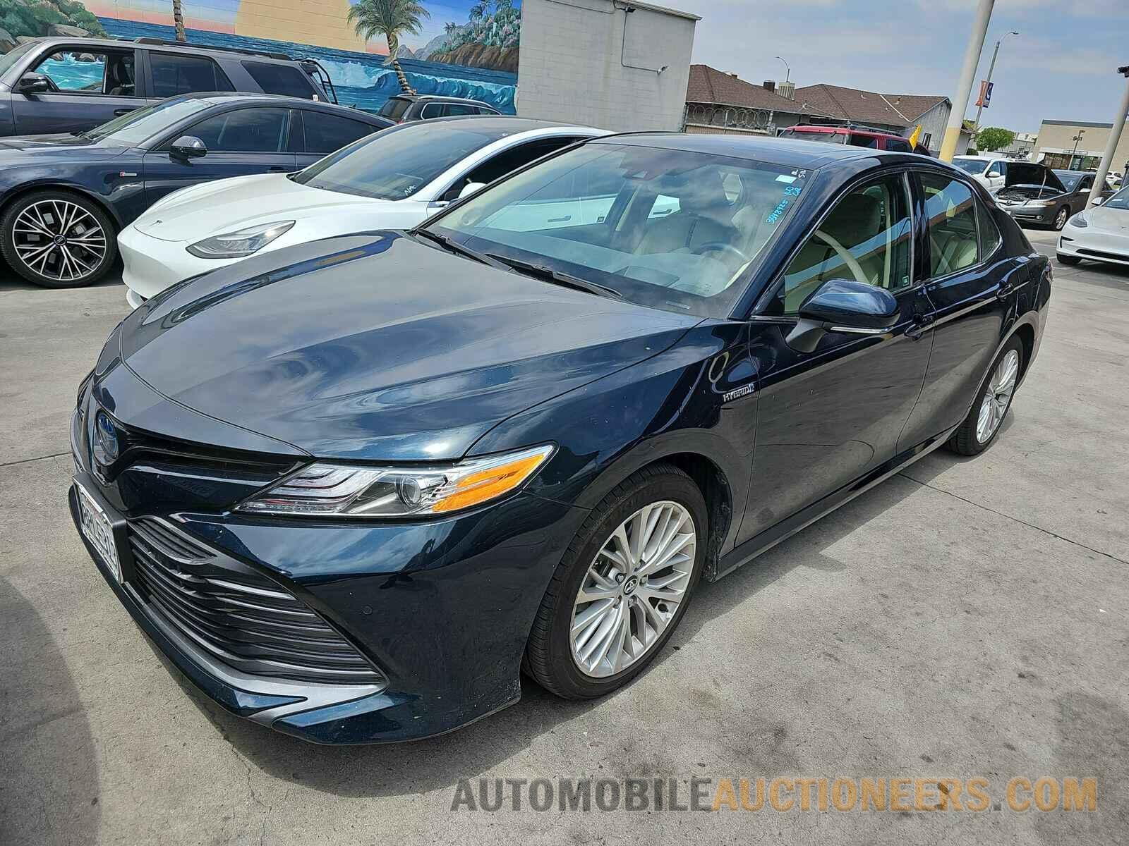 4T1F31AK1LU011850 Toyota Camry Hybrid 2020