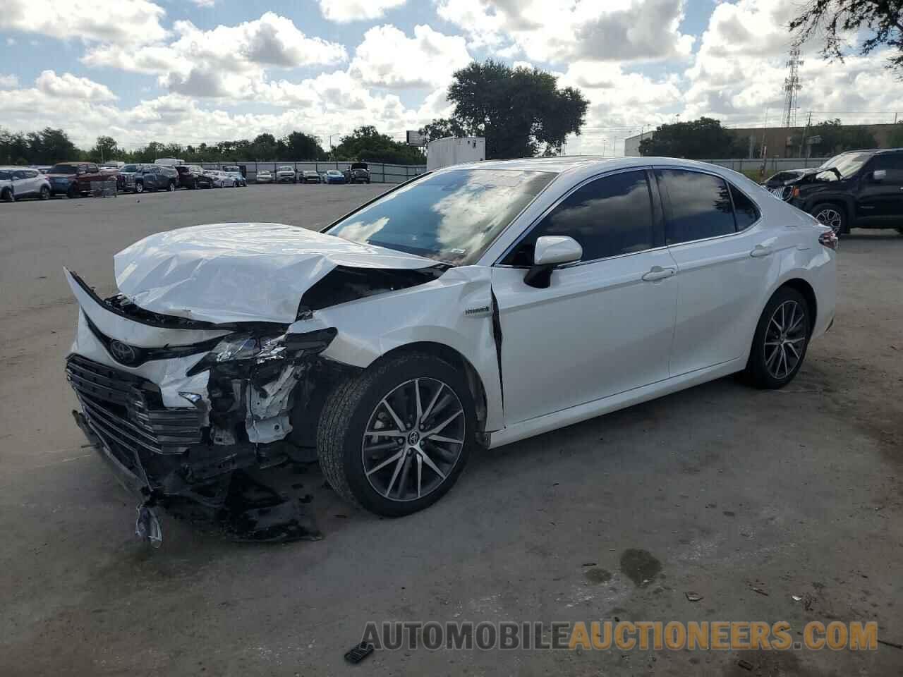 4T1F31AK3MU565103 TOYOTA CAMRY 2021