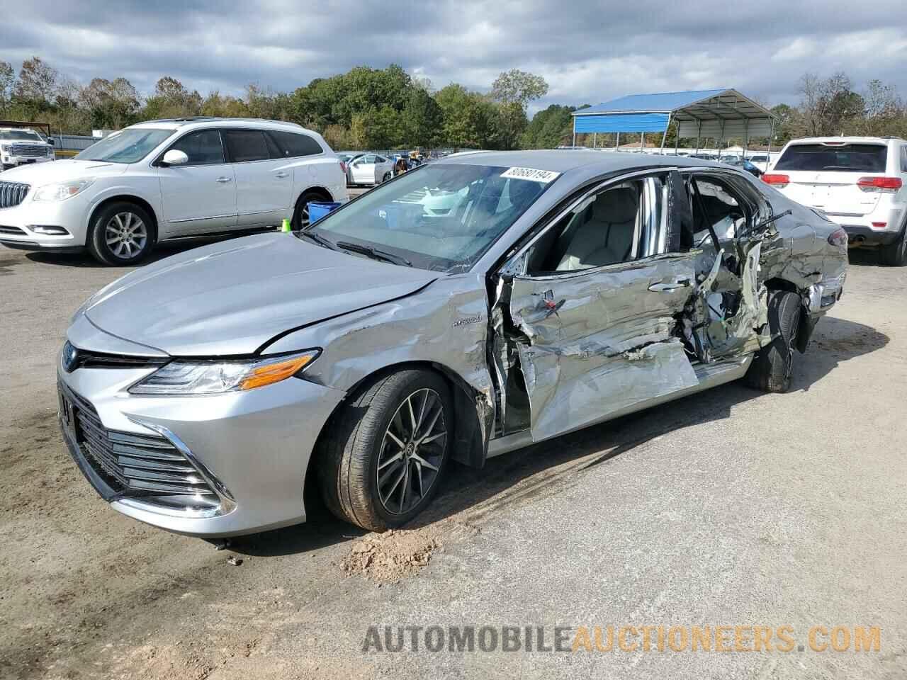 4T1F31AK6MU565211 TOYOTA CAMRY 2021