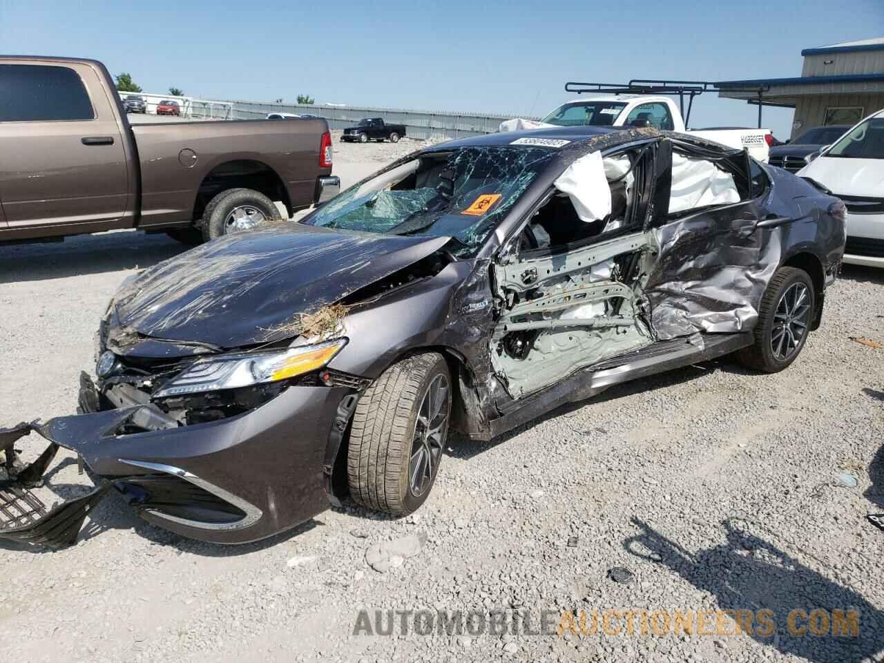 4T1F31AK9MU026940 TOYOTA CAMRY 2021