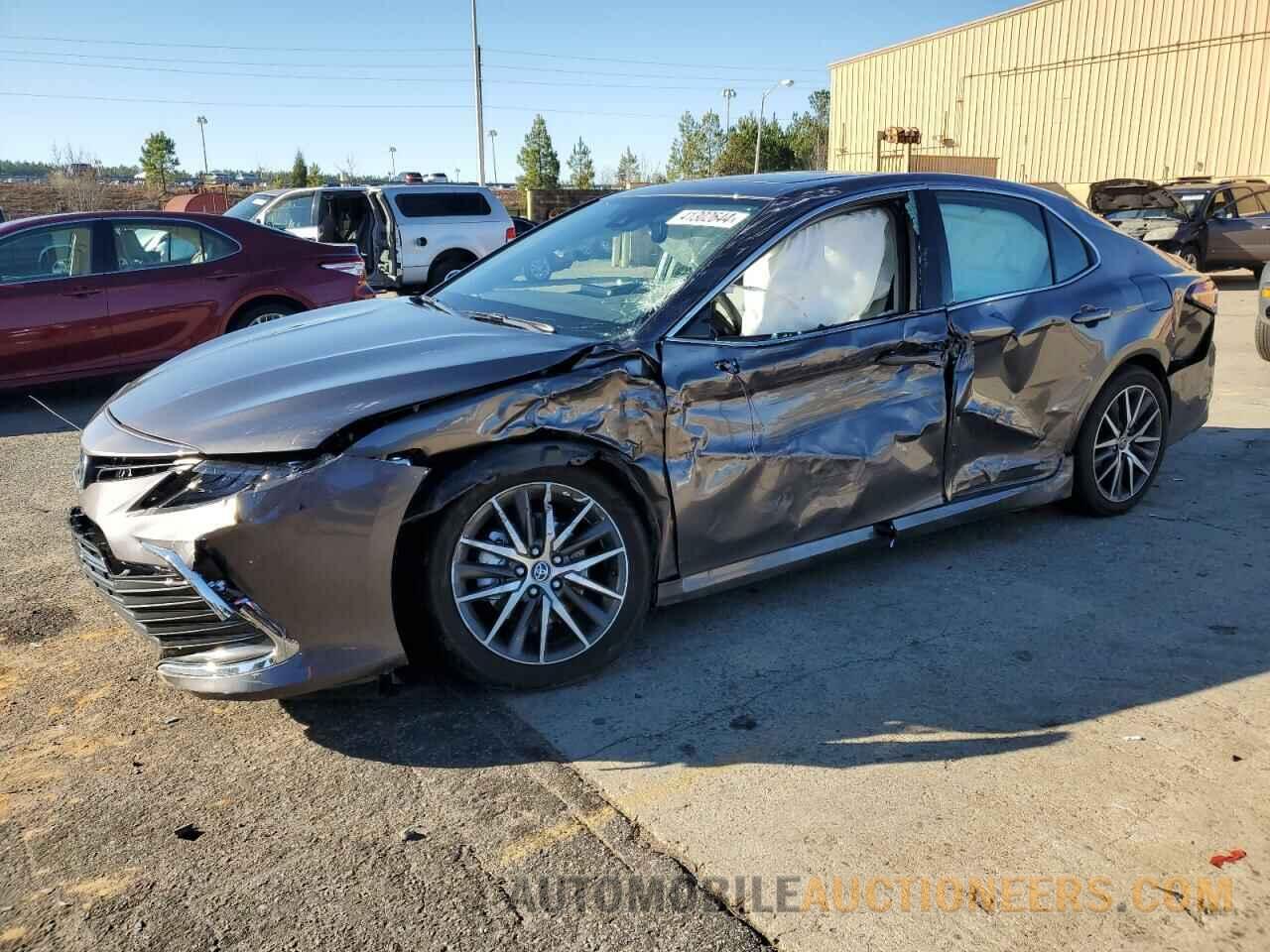 4T1F31AKXRU061493 TOYOTA CAMRY 2024