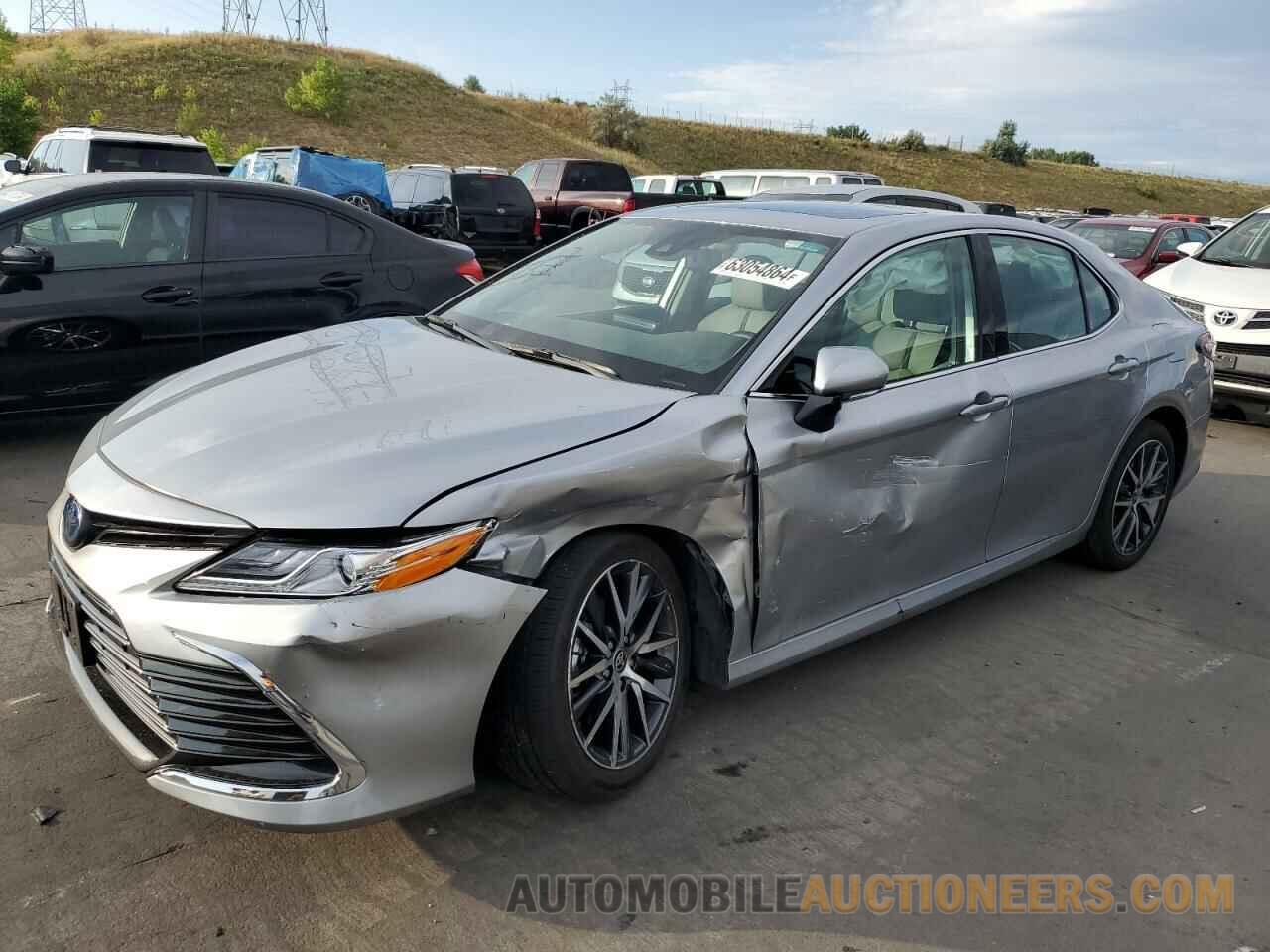 4T1F31AKXRU621304 TOYOTA CAMRY 2024