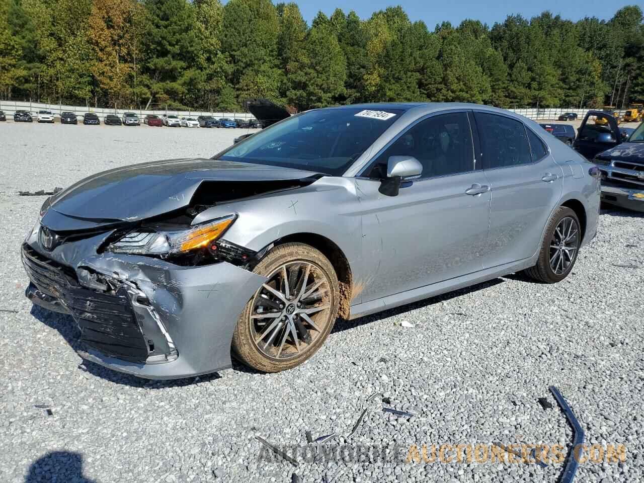 4T1FZ1AK2RU092087 TOYOTA CAMRY 2024