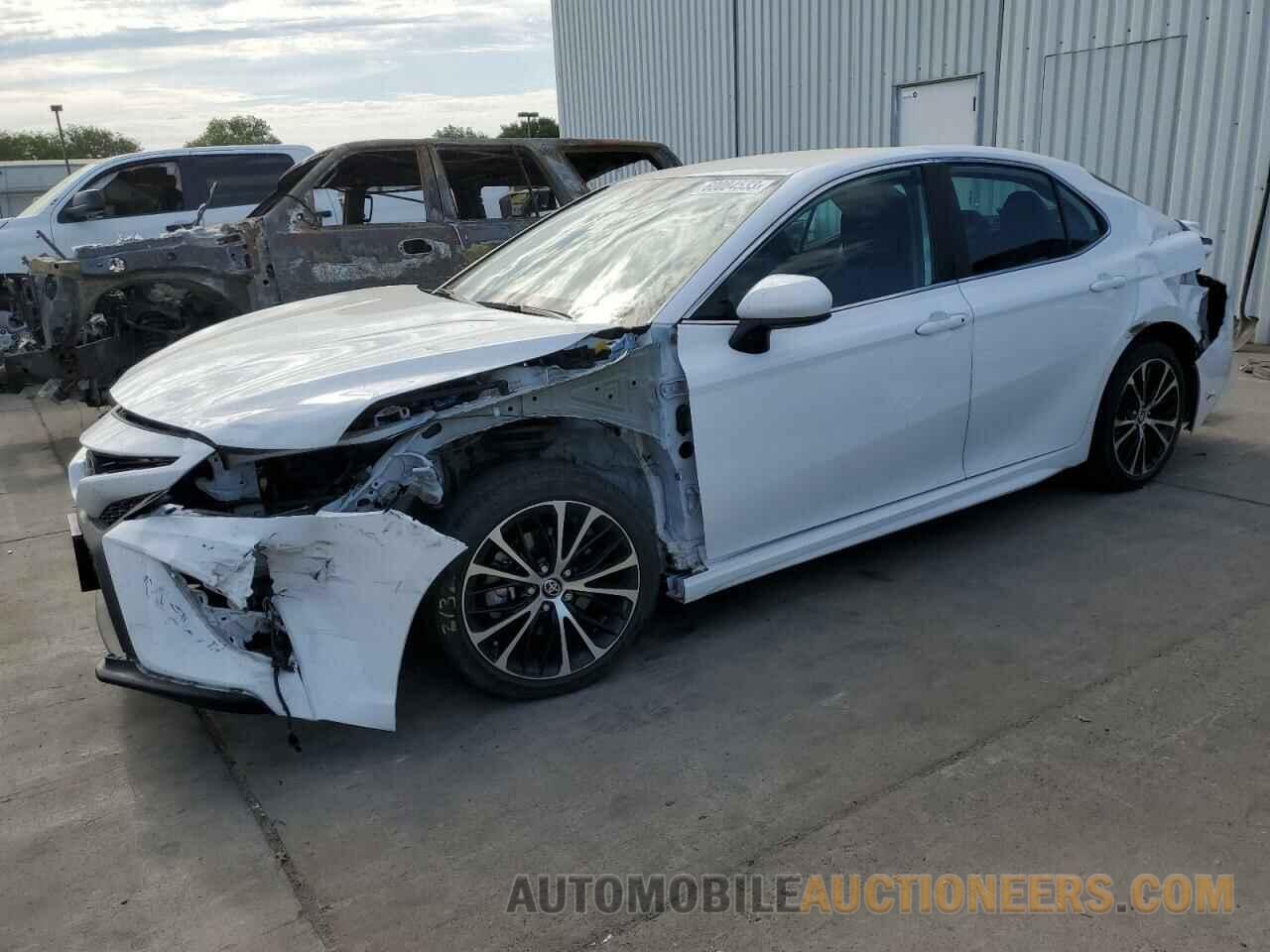 4T1G11AK0LU985216 TOYOTA CAMRY 2020