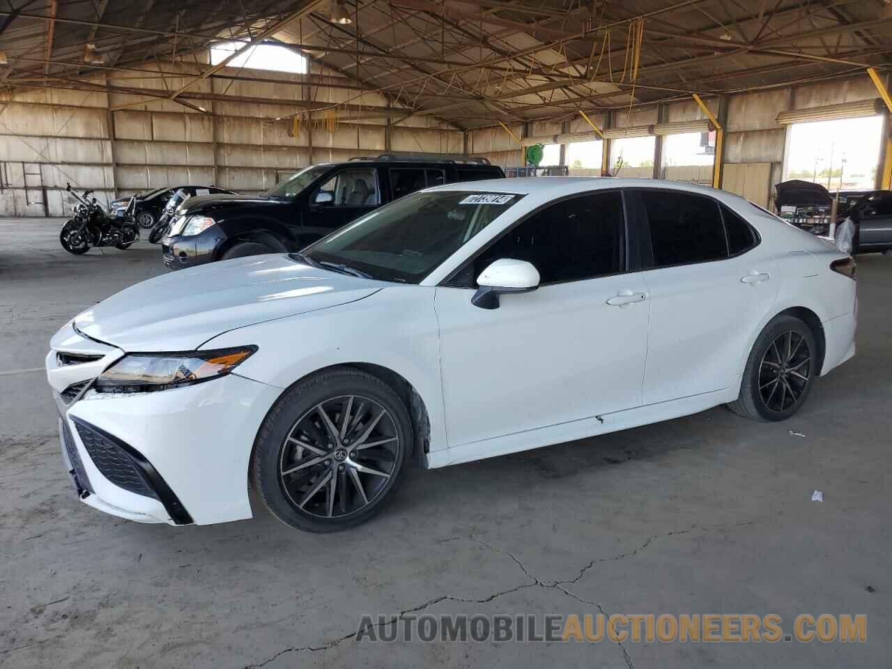 4T1G11AK0MU404055 TOYOTA CAMRY 2021