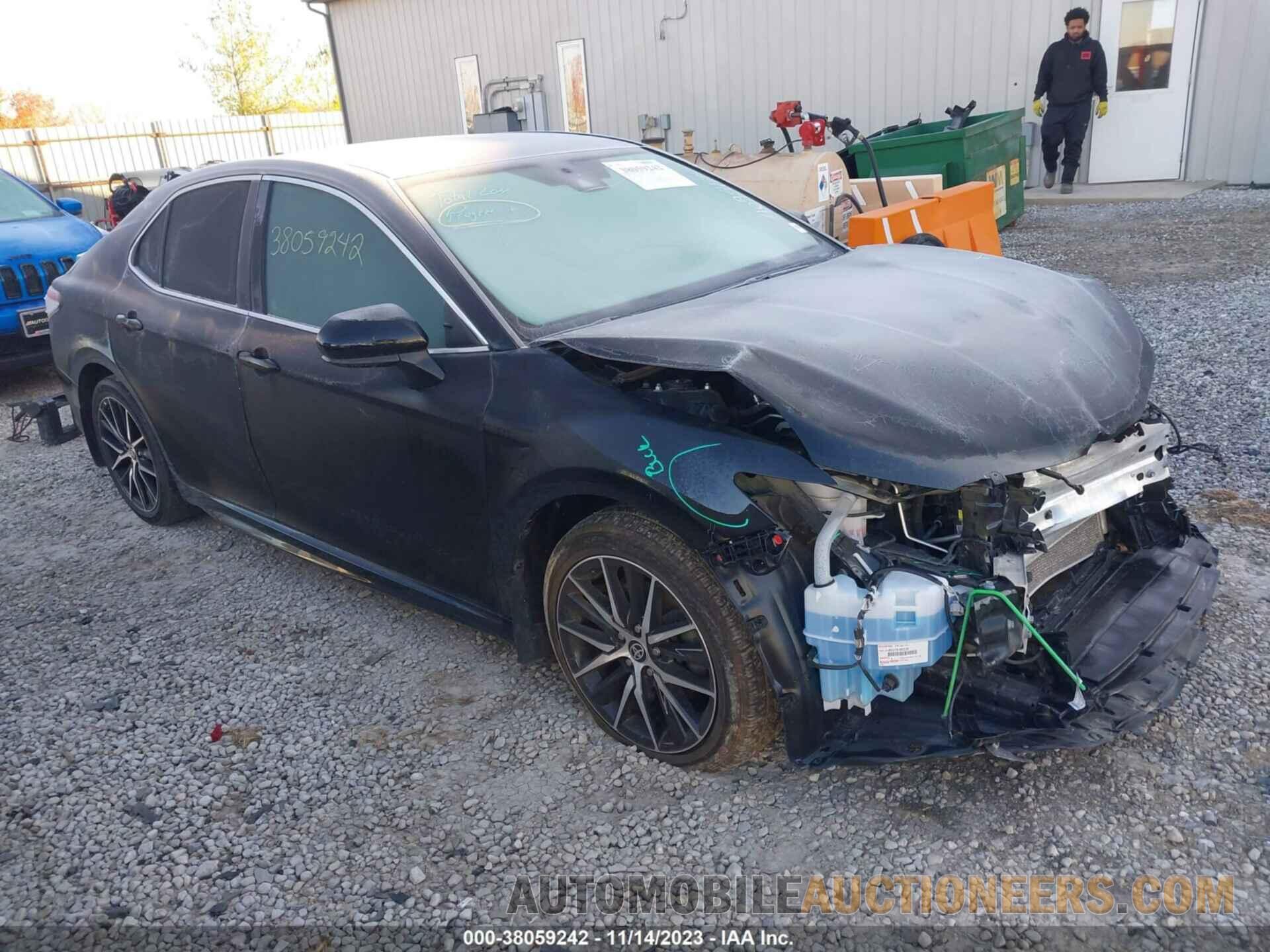 4T1G11AK0MU409417 TOYOTA CAMRY 2021